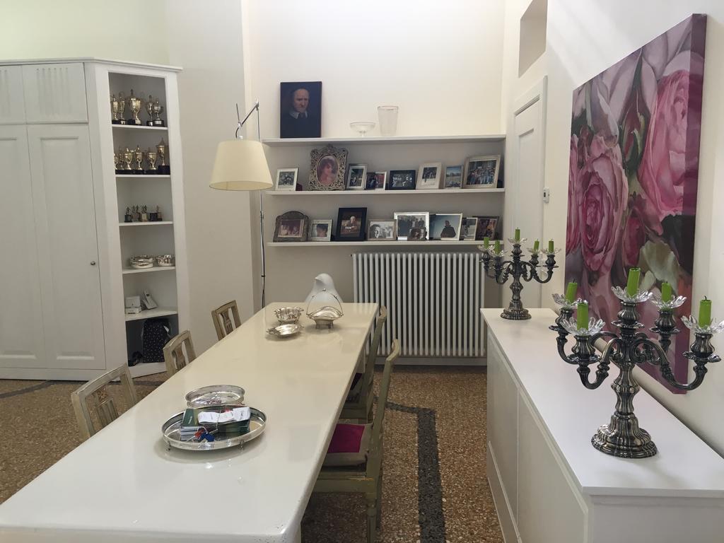 Antica Casa Zucchini B&B Bologna Exteriör bild