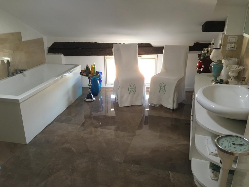 Antica Casa Zucchini B&B Bologna Exteriör bild