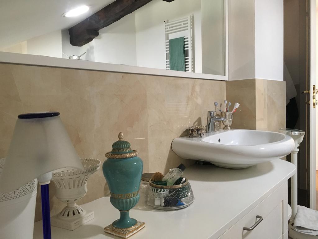 Antica Casa Zucchini B&B Bologna Exteriör bild