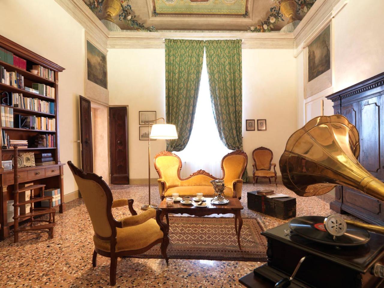 Antica Casa Zucchini B&B Bologna Exteriör bild